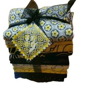 Cotton Quilting Fabric Red Rooster Fat Quarter Bundle Mellow Yellow 60×60